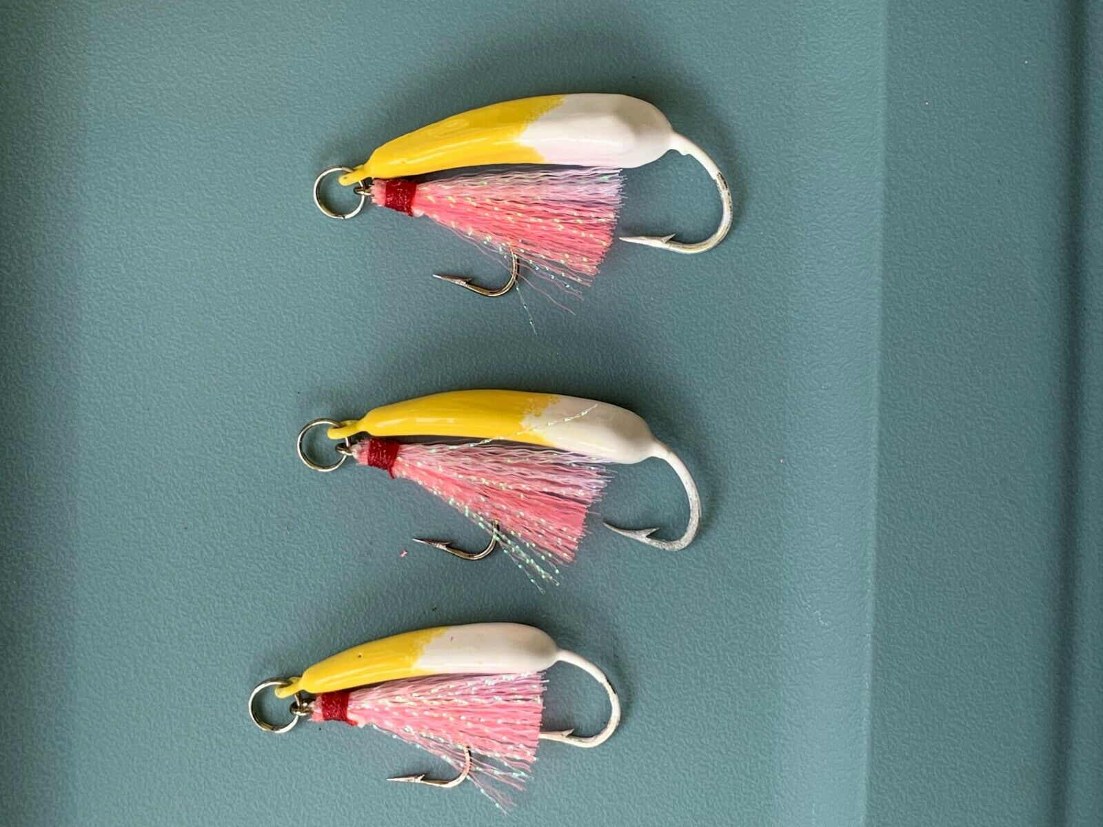 Ringed Pompano Jig B. Yellow/White w/ Pink Teaser
